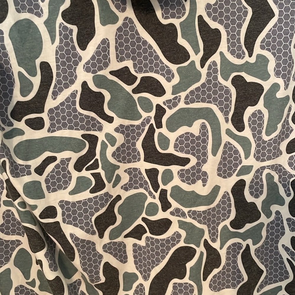 Coosa Cotton Fishing Long Sleeve Hooded Tshirt Camouflage Pocket EUC So Soft L - Picture 4 of 8